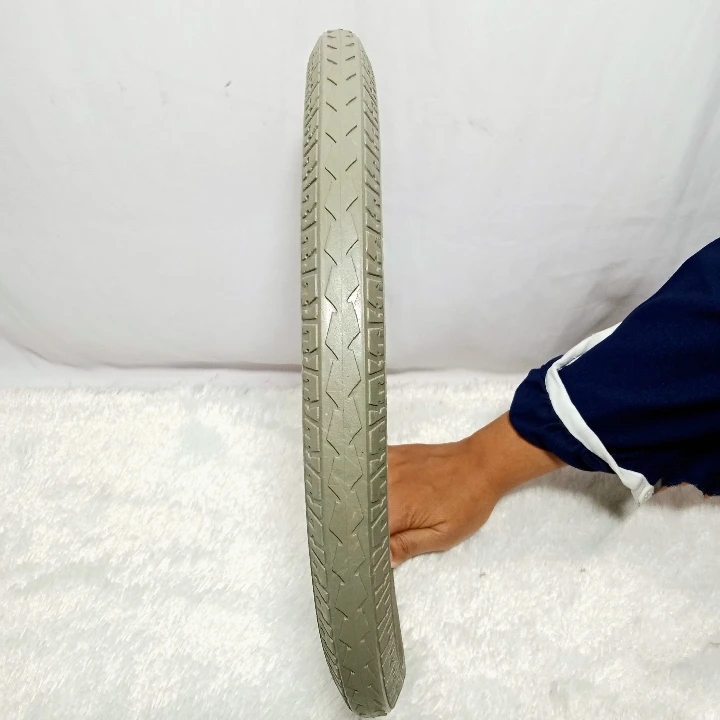 Ban Ukuran 16 Mini Kursi Roda Travel (KKN)